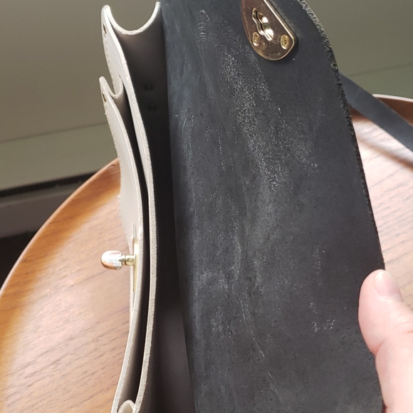 Cream and Blue Cambridge Satchel - Picture 4 of 6